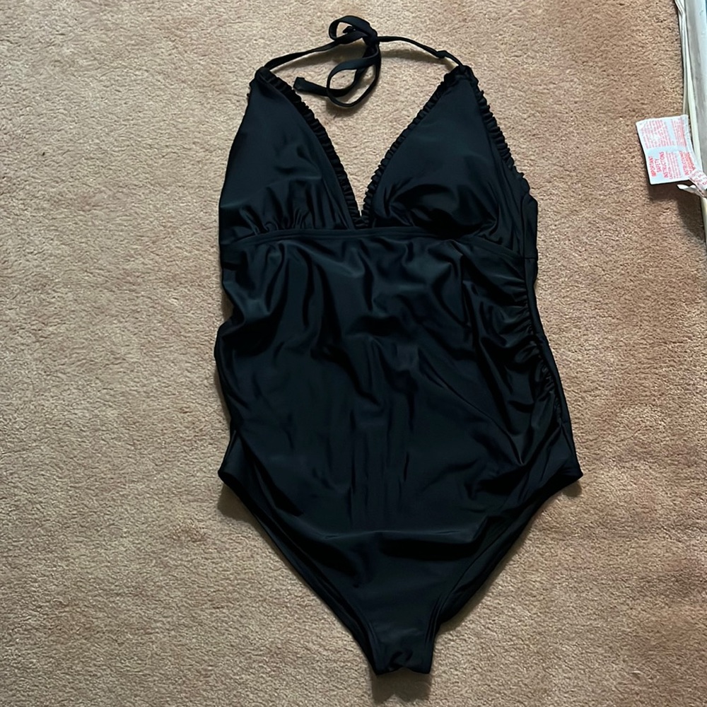 Never worn maternity one piece size L